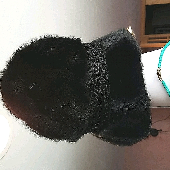 1950s real blackglama mink hat. - Picture 7 of 8